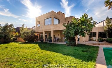 Casa en Venta en Colegio Wenlock, San Carlos de Apoquindo