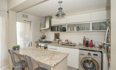 Venta depto 3 amb en Lomas con  cochera y pileta