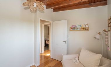 Venta depto 3 amb en Lomas con  cochera y pileta