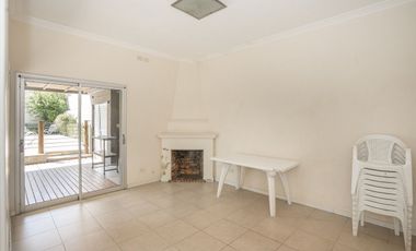 Venta depto 3 amb en Lomas con  cochera y pileta