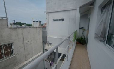 PH DOS AMBIENTES BALCÓN Y TERRAZA INDEPENDIENTE
