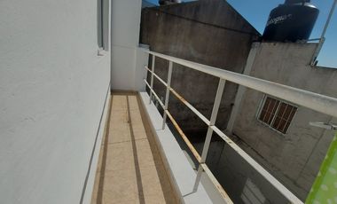 PH DOS AMBIENTES BALCÓN Y TERRAZA INDEPENDIENTE