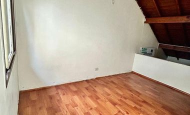 Duplex 2 Ambientes con Patio, a Remodelar