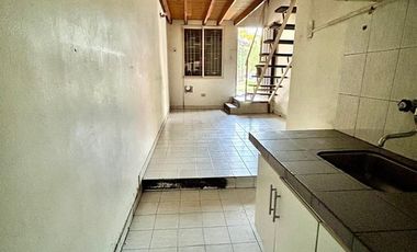 Duplex 2 Ambientes con Patio, a Remodelar