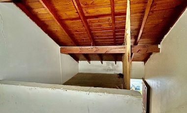 Duplex 2 Ambientes con Patio, a Remodelar