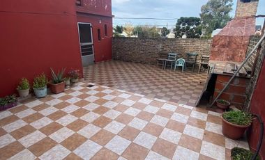 ALQUILER DEPARTAMENTO TIPO CASA