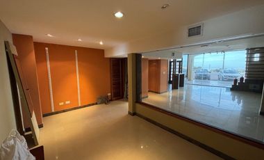 LOCAL EN VENTA FRENTE AL MAR SOBRE AV.2, NECOCHEA