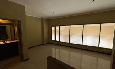 LOCAL EN VENTA FRENTE AL MAR SOBRE AV.2, NECOCHEA