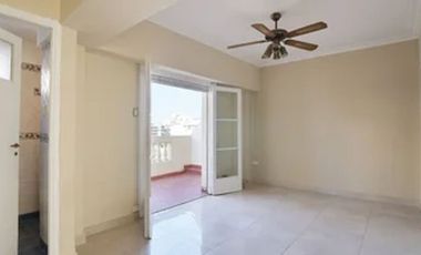 ALQUILER, 4amb. c/escritorio y balcón,  Flores