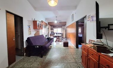 CASA 4 AMBIENTES VENTA O PERMUTA DON BOSCO QUILMES