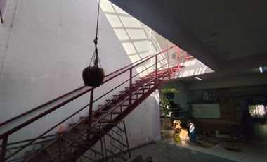 VENTA LOCAL LUJAN A METROS DE LA BASILICA