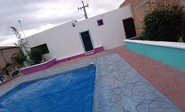 EN VENTA SALON DE EVENTOS CON ALBERCA EN AGUASCALIENTES