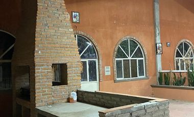 EN VENTA SALON DE EVENTOS CON ALBERCA EN AGUASCALIENTES