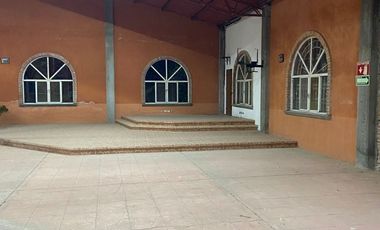 EN VENTA SALON DE EVENTOS CON ALBERCA EN AGUASCALIENTES