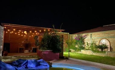 EN VENTA SALON DE EVENTOS CON ALBERCA EN AGUASCALIENTES