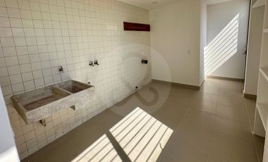 Casa en renta en Lomas de Tecamachalco