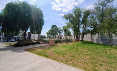 Casa en condominio en venta en La Loma
