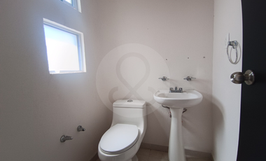 Casa en condominio en venta en La Loma