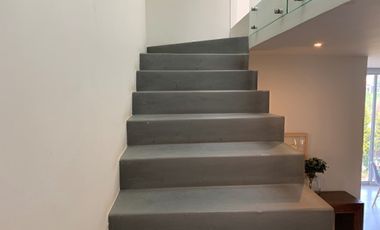 CONTADERO CASA EN CONDOMINIO EN RENTA  CON TERRAZA Y JARDÍN