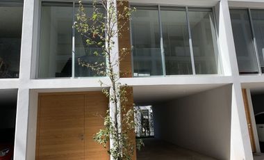 CONTADERO CASA EN CONDOMINIO EN RENTA  CON TERRAZA Y JARDÍN