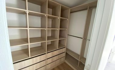 VENTA CASA 4HAB 5BA VITACURA