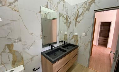 VENTA CASA 4HAB 5BA VITACURA