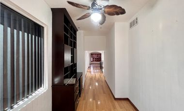 Casa de 4 recamaras y Celdas Solares. Sector Consulado