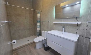 Casa de 4 recamaras y Celdas Solares. Sector Consulado