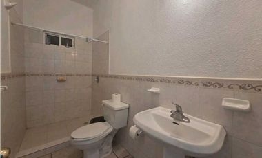 Casa de 4 recamaras y Celdas Solares. Sector Consulado