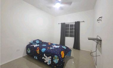 Casa de 4 recamaras y Celdas Solares. Sector Consulado