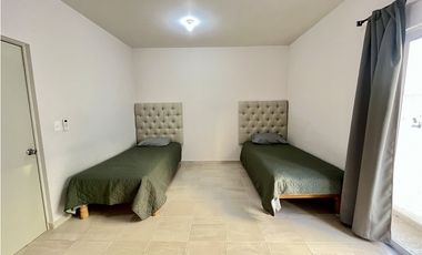 Casa en renta en Cabo San Lucas amueblada en privada con alberca, a 10 minutos de la marina