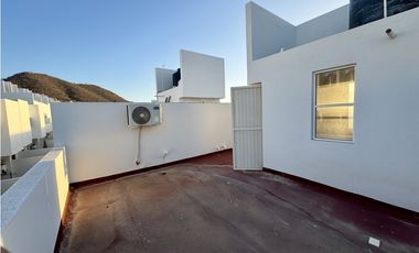 Casa en renta en Cabo San Lucas amueblada en privada con alberca, a 10 minutos de la marina