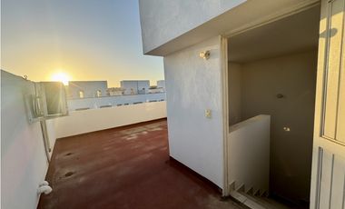 Casa en renta en Cabo San Lucas amueblada en privada con alberca, a 10 minutos de la marina