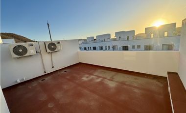 Casa en renta en Cabo San Lucas amueblada en privada con alberca, a 10 minutos de la marina