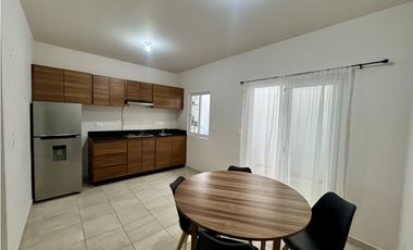 Casa en renta en Cabo San Lucas amueblada en privada con alberca, a 10 minutos de la marina