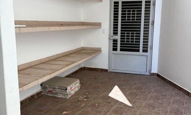 CASA EN RENTA EN COLINAS DE SAN MIGUEL