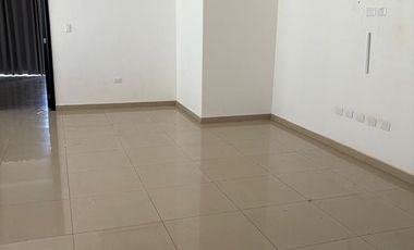 CASA EN RENTA EN COLINAS DE SAN MIGUEL