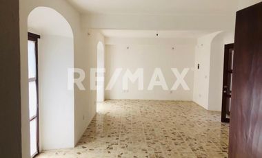 Renta de Casa comercial en la Zona Mas exclusiva y comercial de Oaxaca - (3)