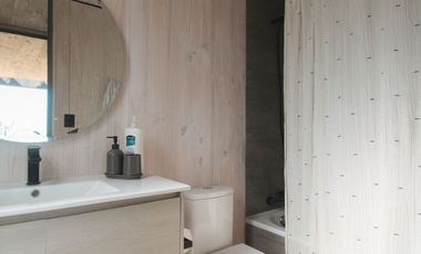 Matanzas, Moderna Casa con Vista en Condominio