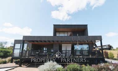 Matanzas, Moderna Casa con Vista en Condominio