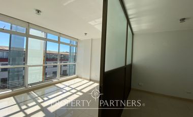 Oficina Dos Ambientes  en Portal Amunategui con Vista Norte