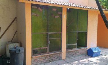 ¡Oportunidad única! QUINTA en venta con amplio salón y jardín para eventos sociales