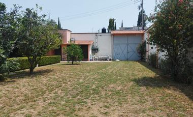 ¡Oportunidad única! QUINTA en venta con amplio salón y jardín para eventos sociales