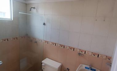 Casa en Venta San Antonio Mitad de Mundo 3D + 3P + BALCON TERRAZA BBQ 284M2