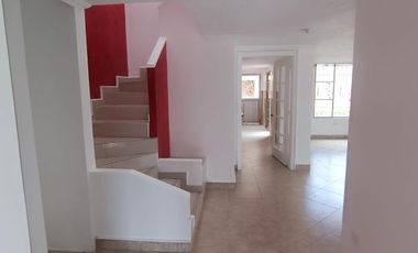 Casa en Venta San Antonio Mitad de Mundo 3D + 3P + BALCON TERRAZA BBQ 284M2