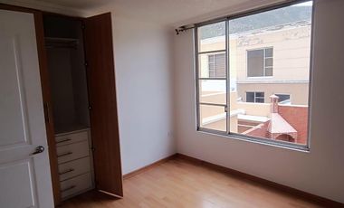 Casa en Venta San Antonio Mitad de Mundo 3D + 3P + BALCON TERRAZA BBQ 284M2