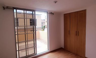 Casa en Venta San Antonio Mitad de Mundo 3D + 3P + BALCON TERRAZA BBQ 284M2