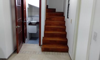 CASA EN VENTA SECTOR MERCADO DE CARAPUNGO 159M2