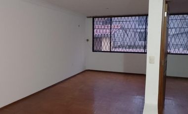 CASA EN VENTA SECTOR MERCADO DE CARAPUNGO 159M2