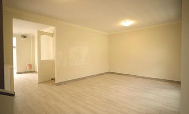 SANTA LUCÍA NORTE DE QUITO CASA EN VENTA 4 HABITACIONES  1 PARQUEADERO